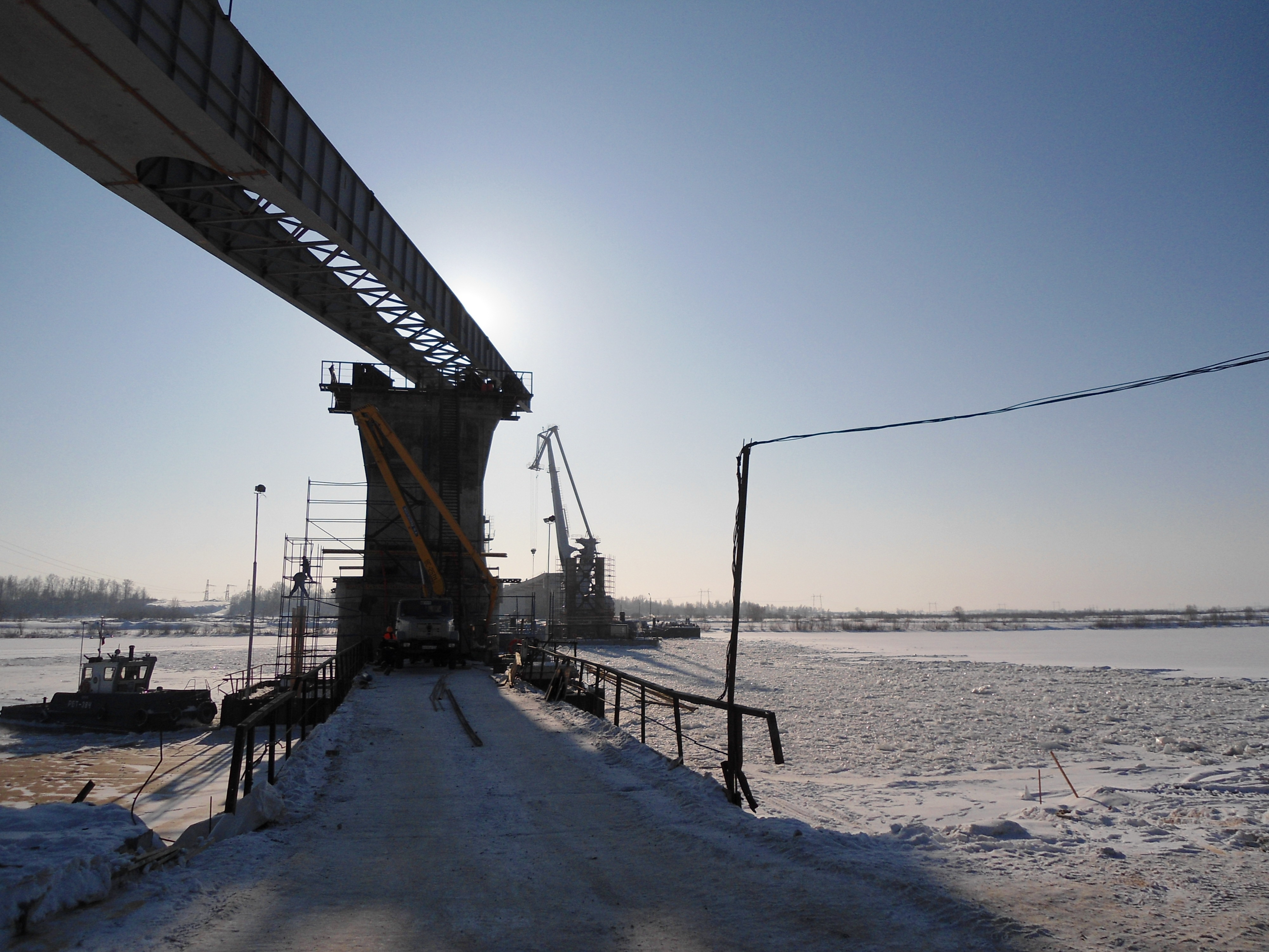16:37 Продолжается строительство нового моста через реку Сура в Ядринском районе